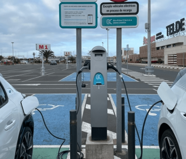 Imagen del punto de recarga ubicado en el Parque Comercial de La Mareta / TA